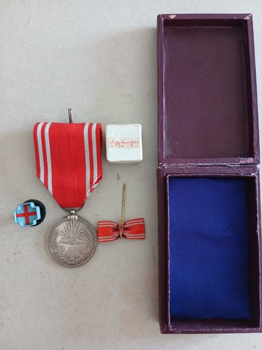 Medaglia argento croce - d'argento, rossa